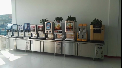 1可樂機飲料機設(shè)備.jpg