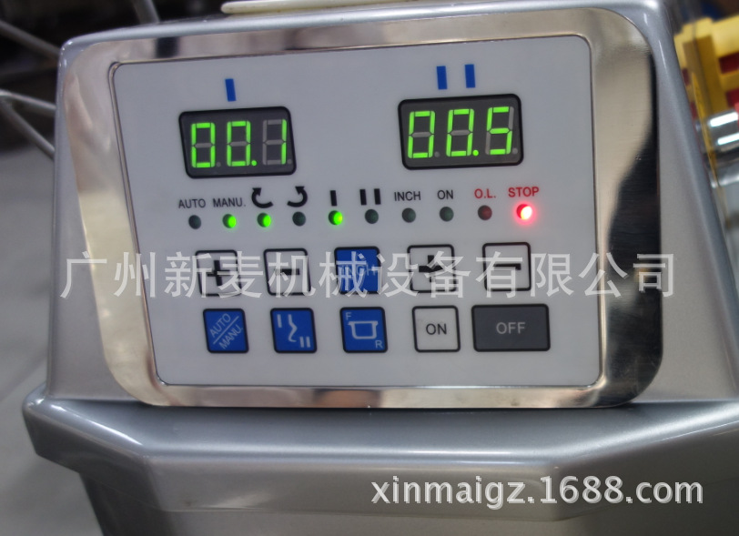 廣州新麥供應(yīng) 雙動(dòng)雙速電腦控制面板和面機(jī)3包粉打粉機(jī)商用攪拌機(jī)