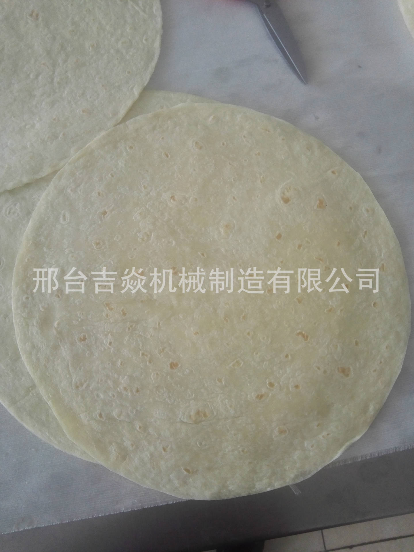 廠家直銷商用不銹鋼多功能全自動烙餅機(jī)壓餅機(jī) 邢臺吉焱機(jī)械