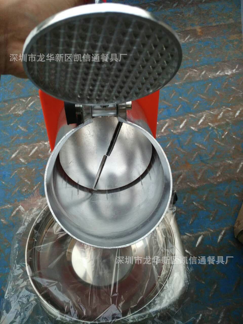 廠家批發(fā) 家用 商用刨冰機(jī) 雙馳碎冰機(jī)實(shí)用型
