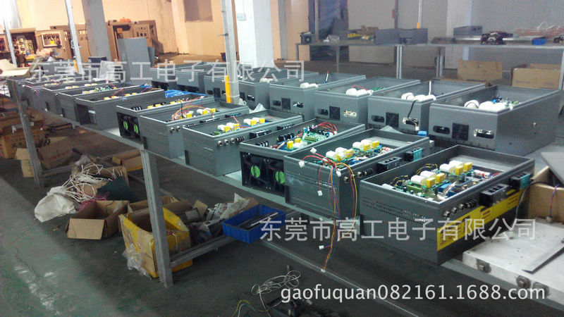 廠家促銷(xiāo)經(jīng)濟(jì)型大功率商用電磁爐 電磁臺(tái)式湯爐