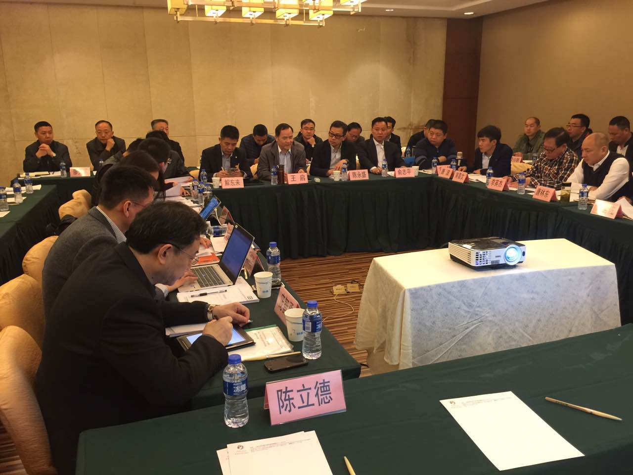 廚聯(lián)科技董事長鄭保華先生參與國家商用廚房燃具標準制定